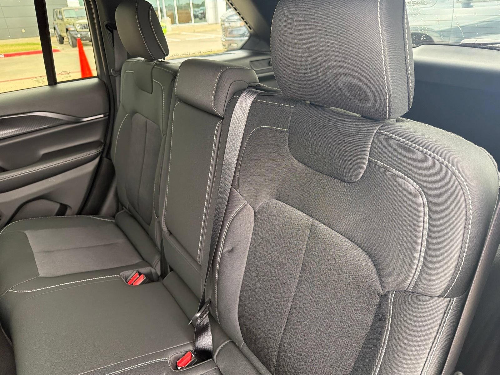 New 2026 Jeep Grand Cherokee Laredo AWD/4WD image 18