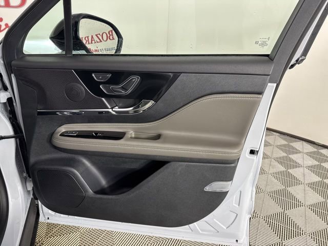 New 2026 Lincoln Corsair Premiere image 21