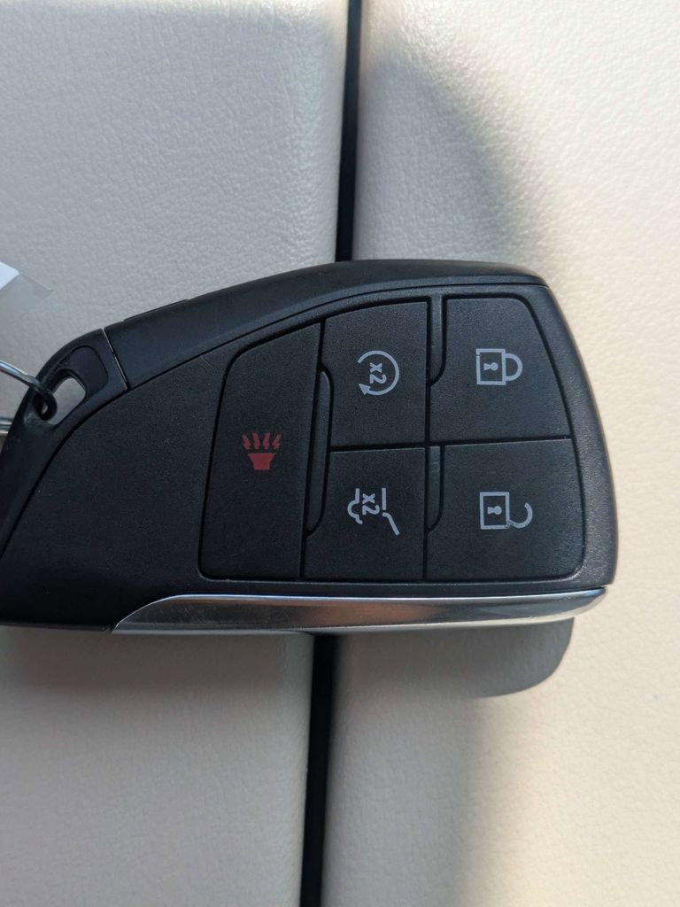 Used 2023 Buick Envision Avenir FWD image 34