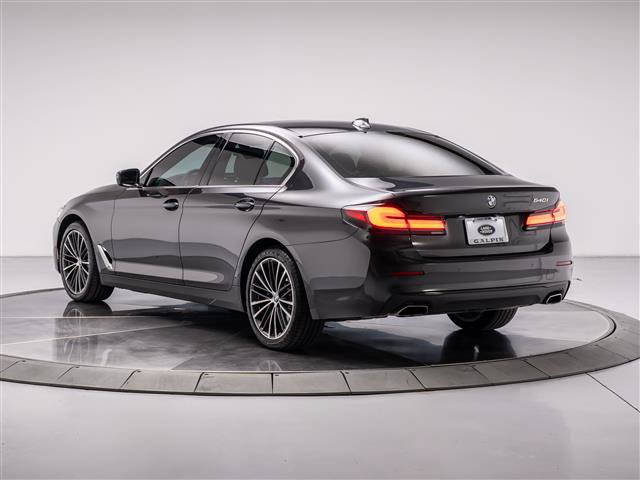 Used 2023 BMW 540i w/ Convenience Package RWD image 3