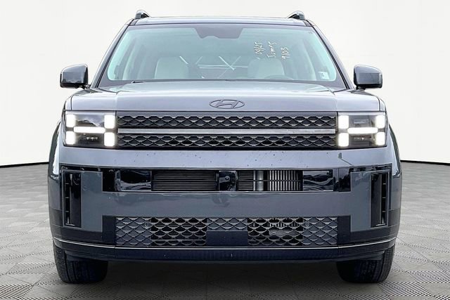 Used 2025 Hyundai Santa Fe Calligraphy FWD image 2