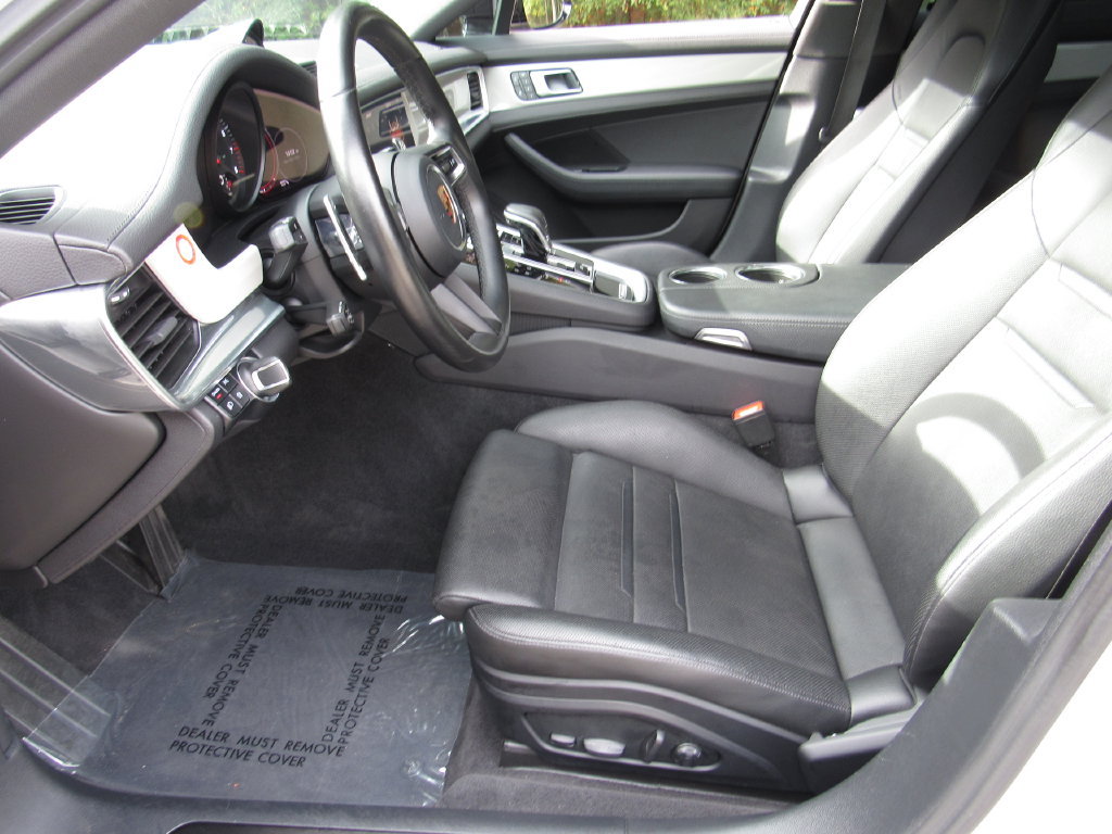 Used 2023 Porsche Panamera image 5