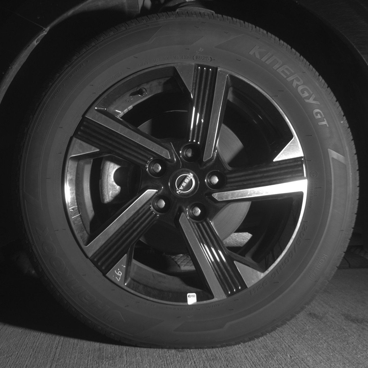 Used 2025 Nissan Sentra SV image 12