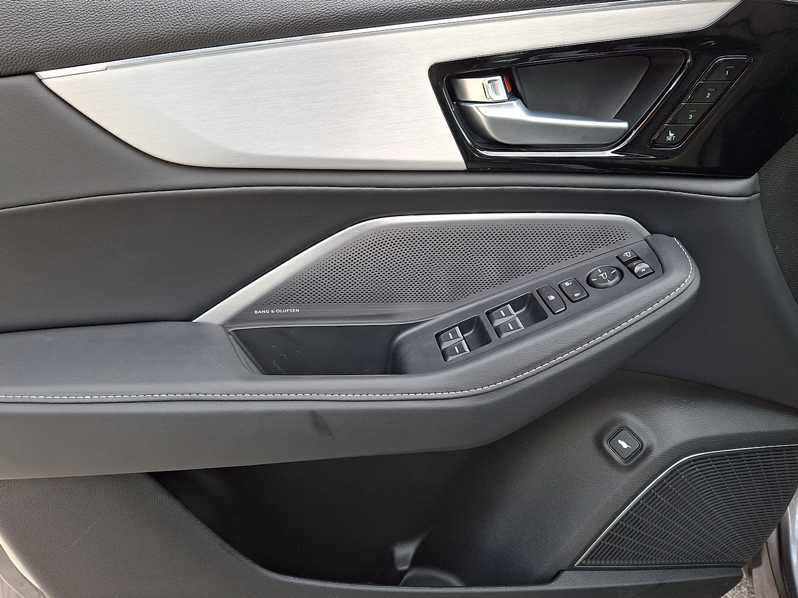 New 2026 Acura MDX SH-AWD w/ Technology Package image 8