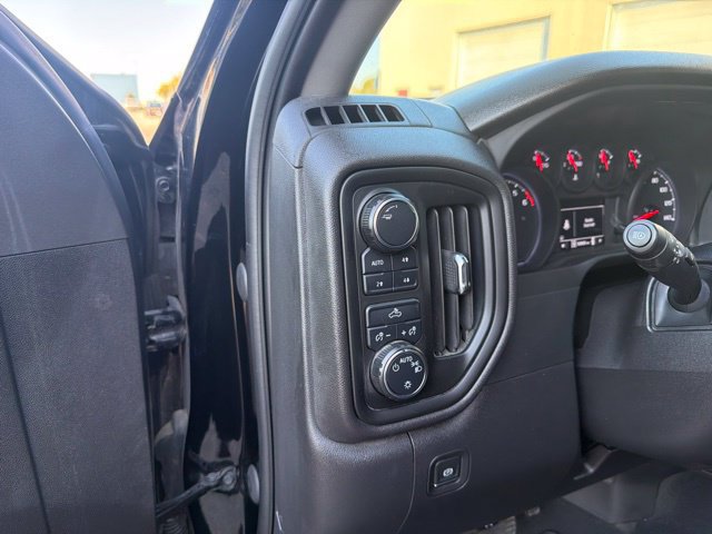 Used 2024 Chevrolet Silverado 1500 Custom Trail Boss AWD/4WD image 21
