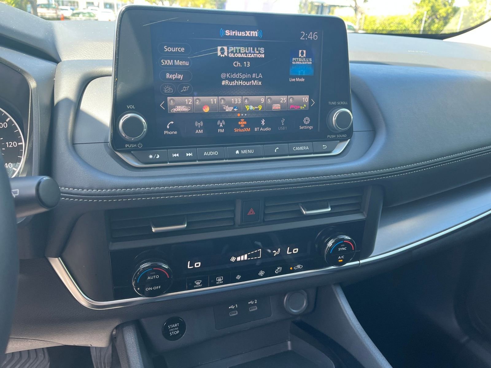 Used 2025 Nissan Rogue SV image 17