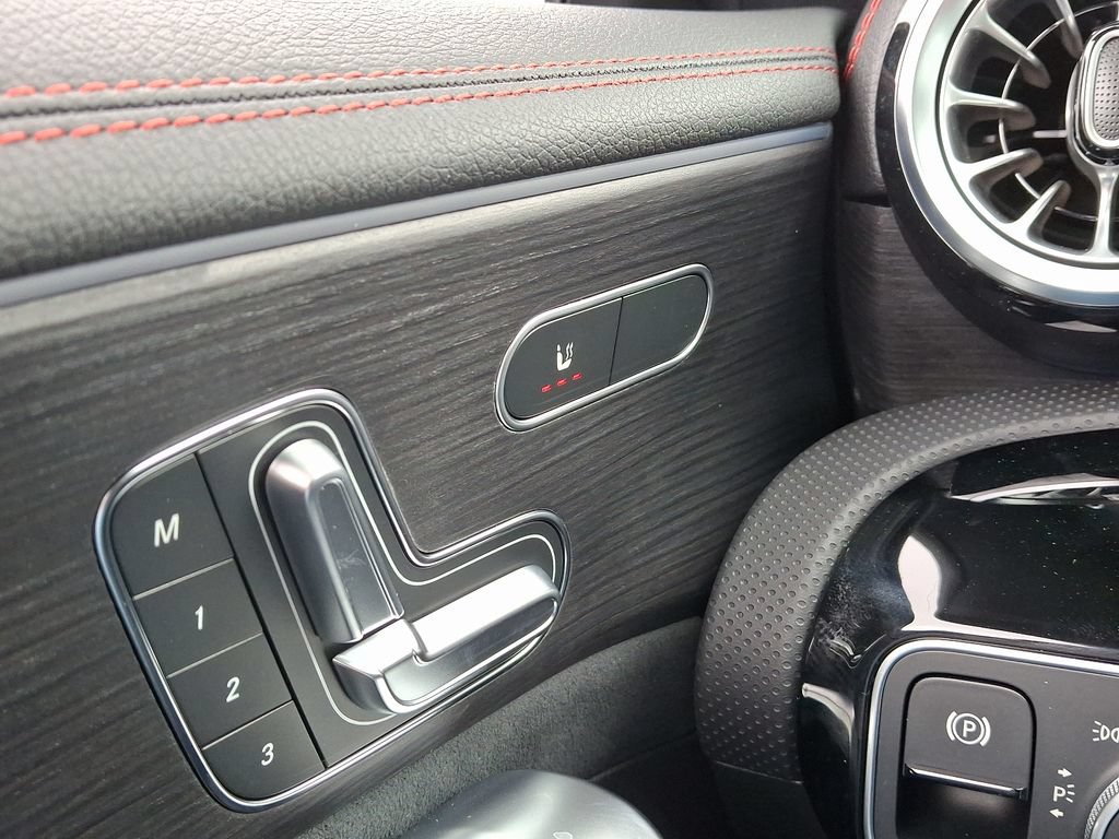 New 2025 Mercedes-Benz CLA 250 4MATIC image 17