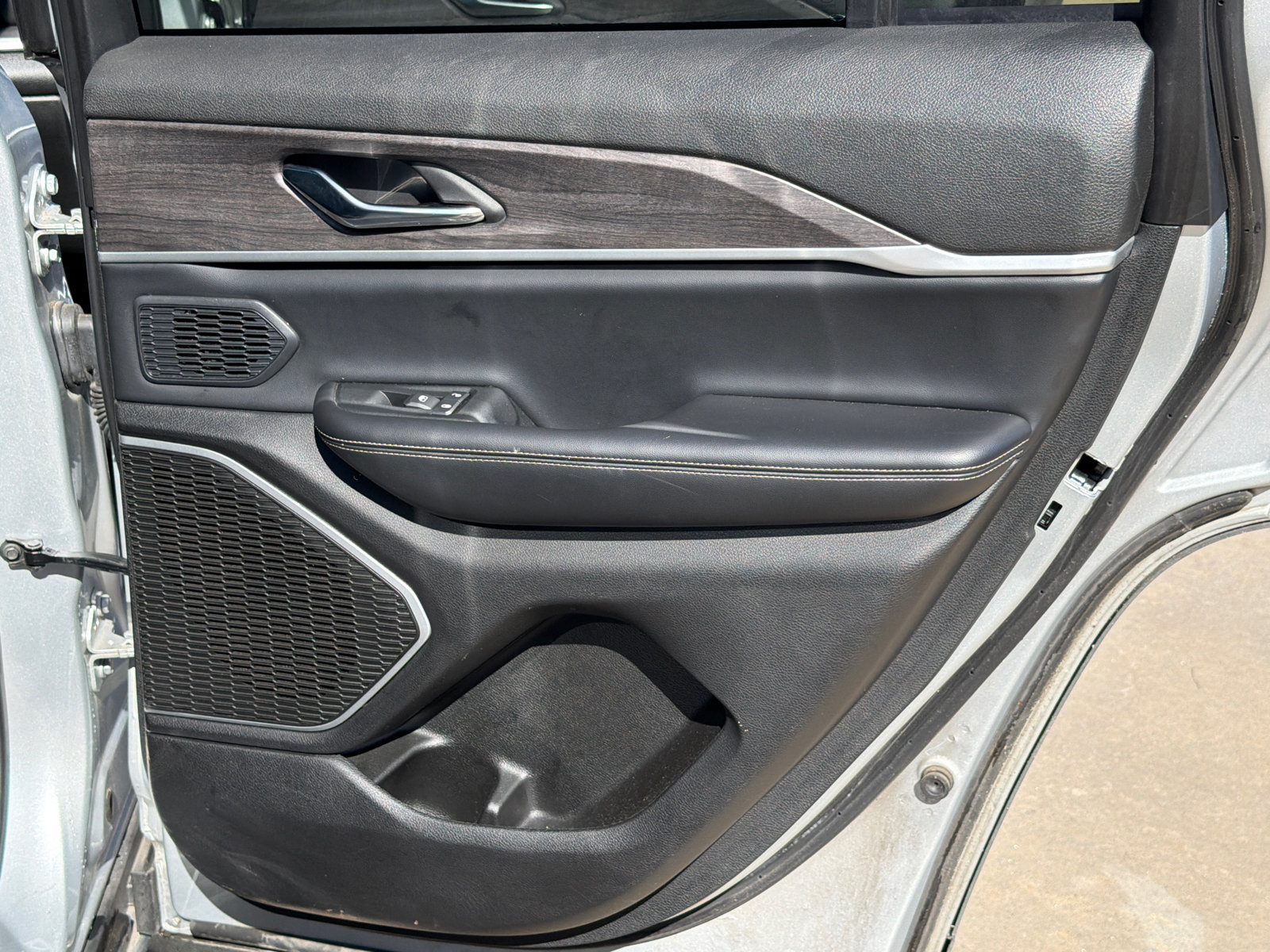 Used 2024 Jeep Grand Cherokee Limited 4xe AWD/4WD image 19