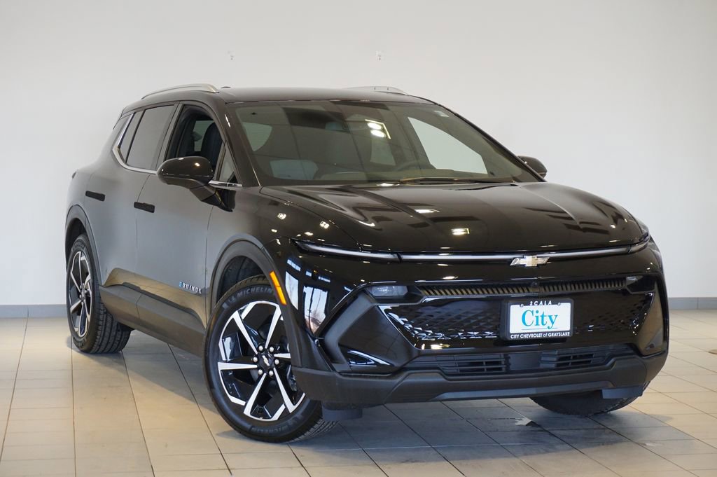 New 2026 Chevrolet Equinox EV LT image 2