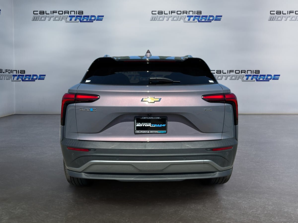 Used 2024 Chevrolet Blazer EV LT AWD/4WD image 6