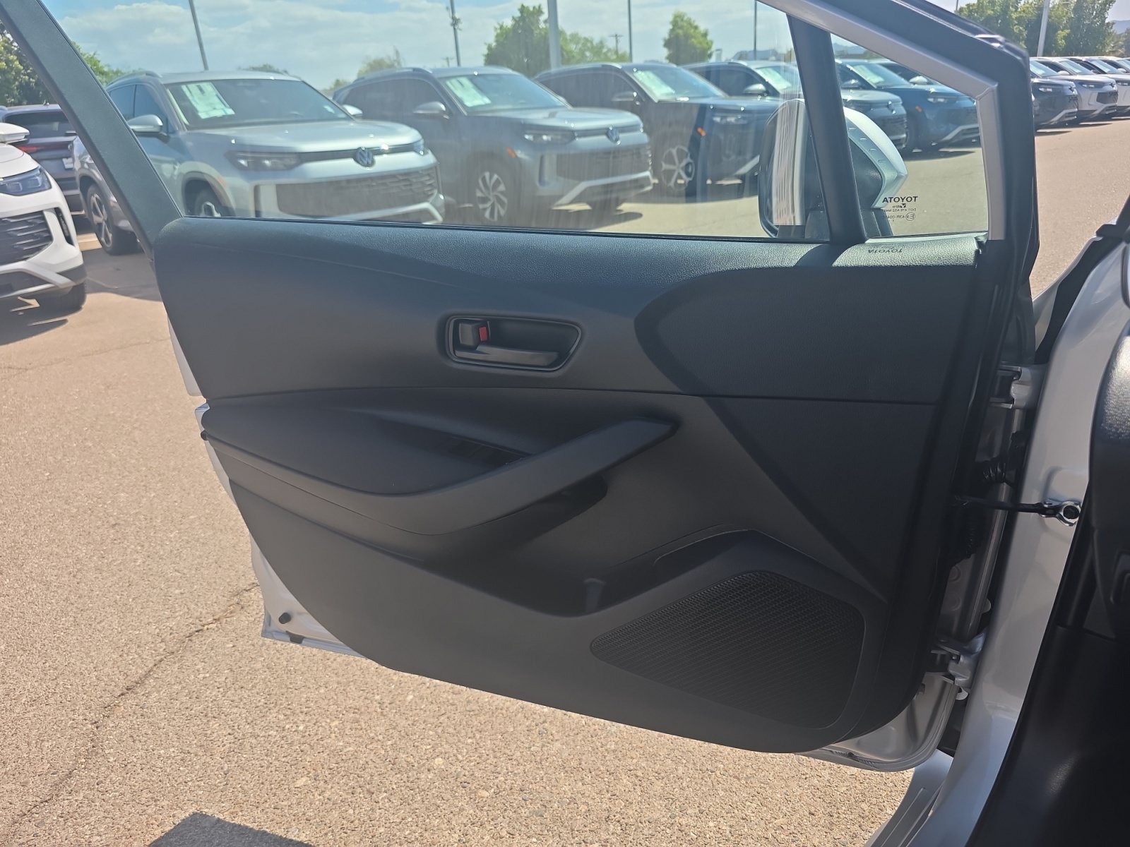 Used 2024 Toyota Corolla LE FWD image 13