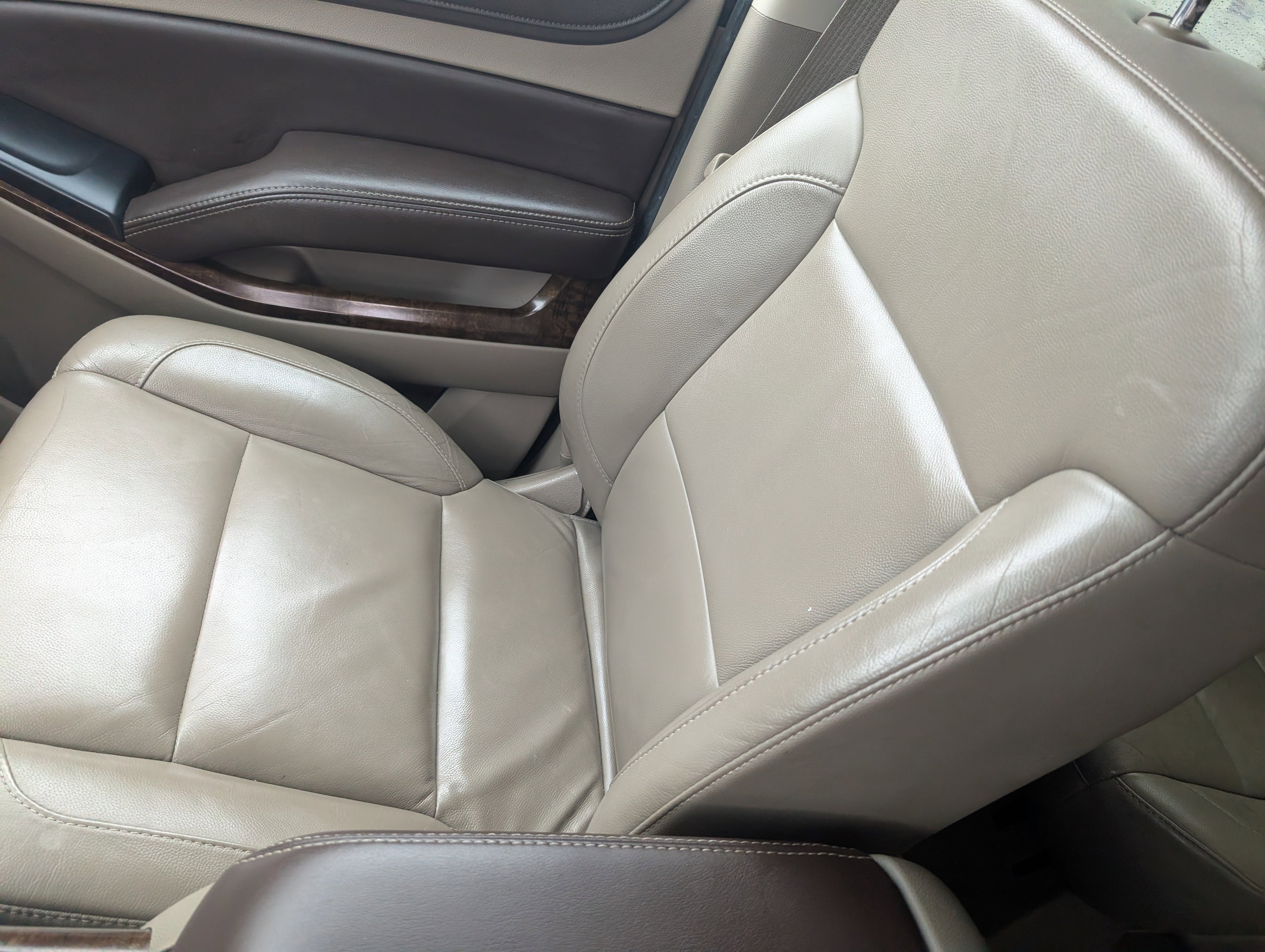 Used 2015 Chevrolet Suburban LT w/ Max Trailering Package AWD/4WD image 25