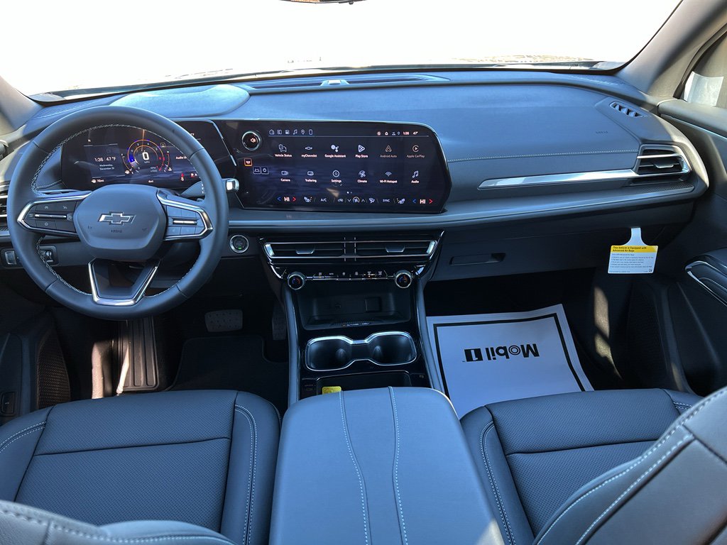 New 2026 Chevrolet Traverse LT w/ Midnight/Sport Edition image 3