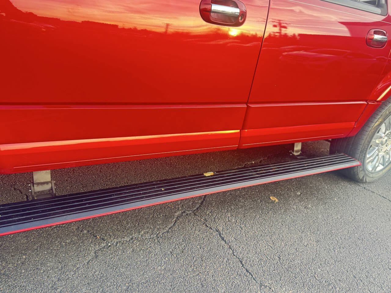 Used 2013 Ford Expedition EL Limited image 18