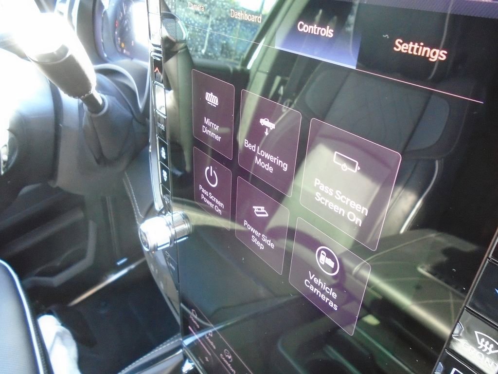 New 2025 RAM 2500 Limited image 22