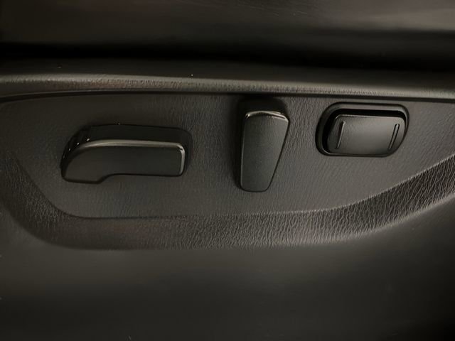 Used 2021 Nissan Armada SL w/ Captain's Chairs Package image 11