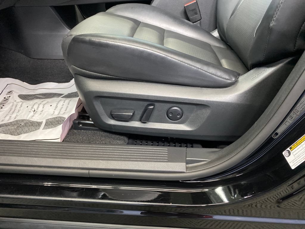 Used 2023 Nissan Rogue SV w/ SV Premium B Package AWD/4WD image 13