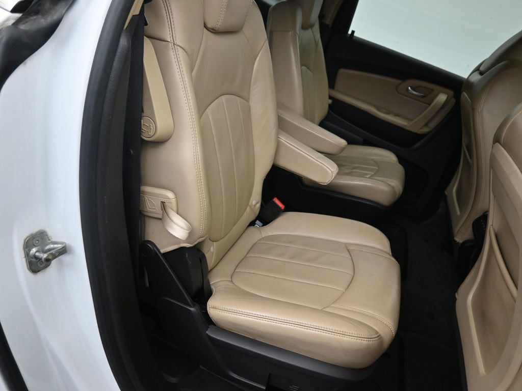 Used 2009 Chevrolet Traverse LTZ image 32