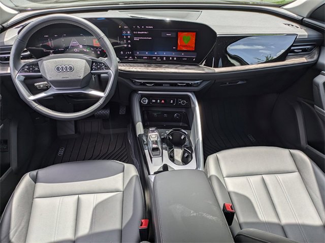 Used 2025 Audi Q5 Premium image 4