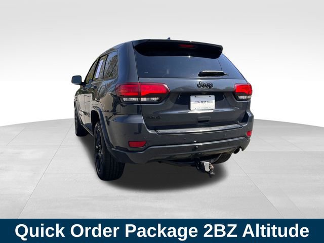 Used 2018 Jeep Grand Cherokee Altitude image 3