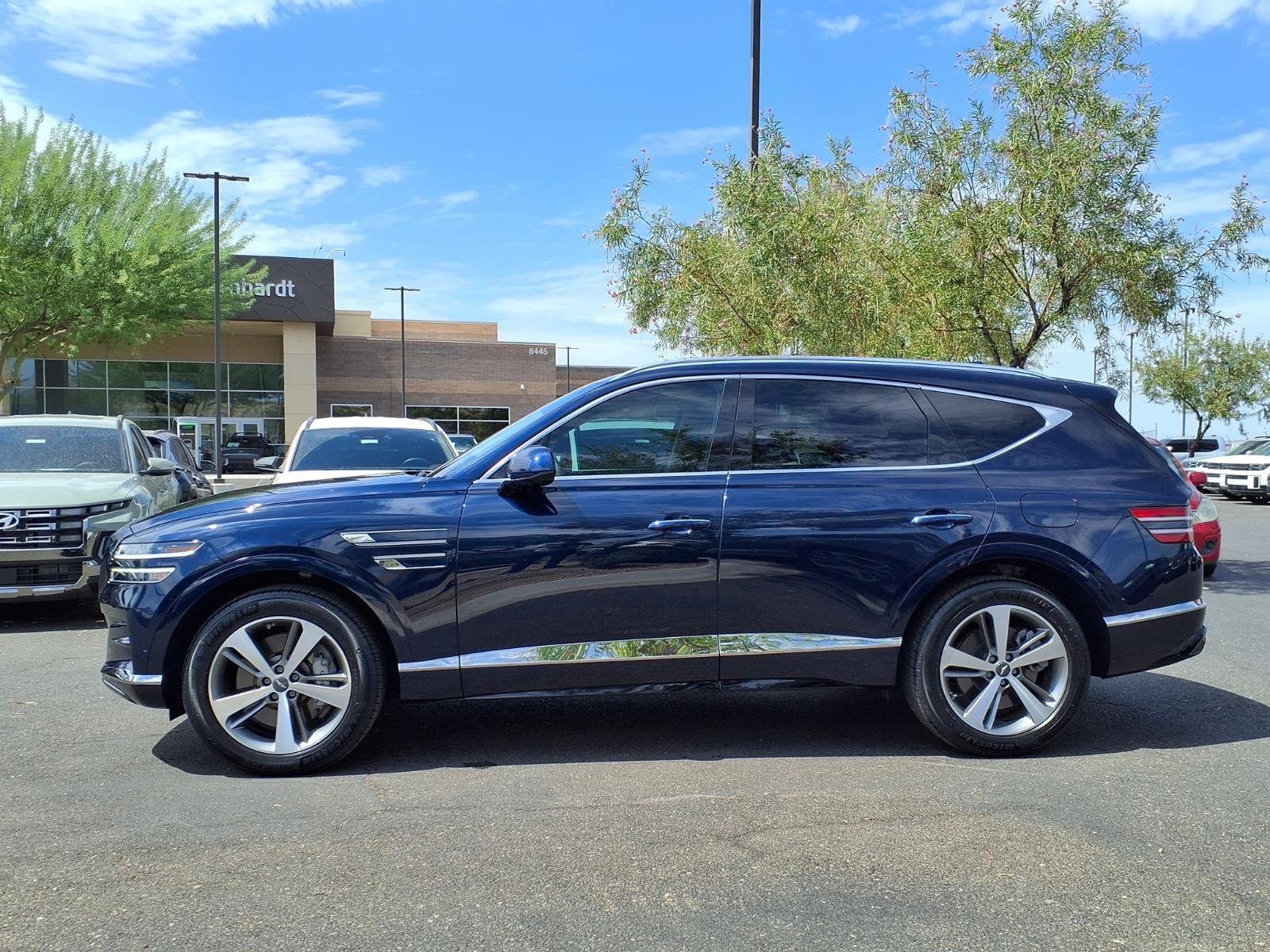 Used 2023 Genesis GV80 2.5T w/ Prestige 20" Package AWD/4WD image 3