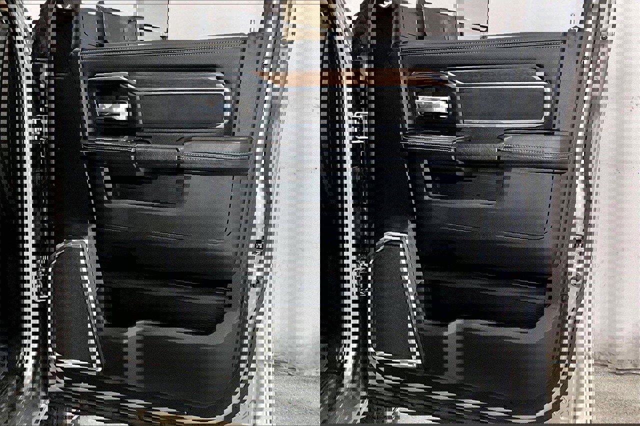 Used 2022 RAM 3500 Laramie image 26