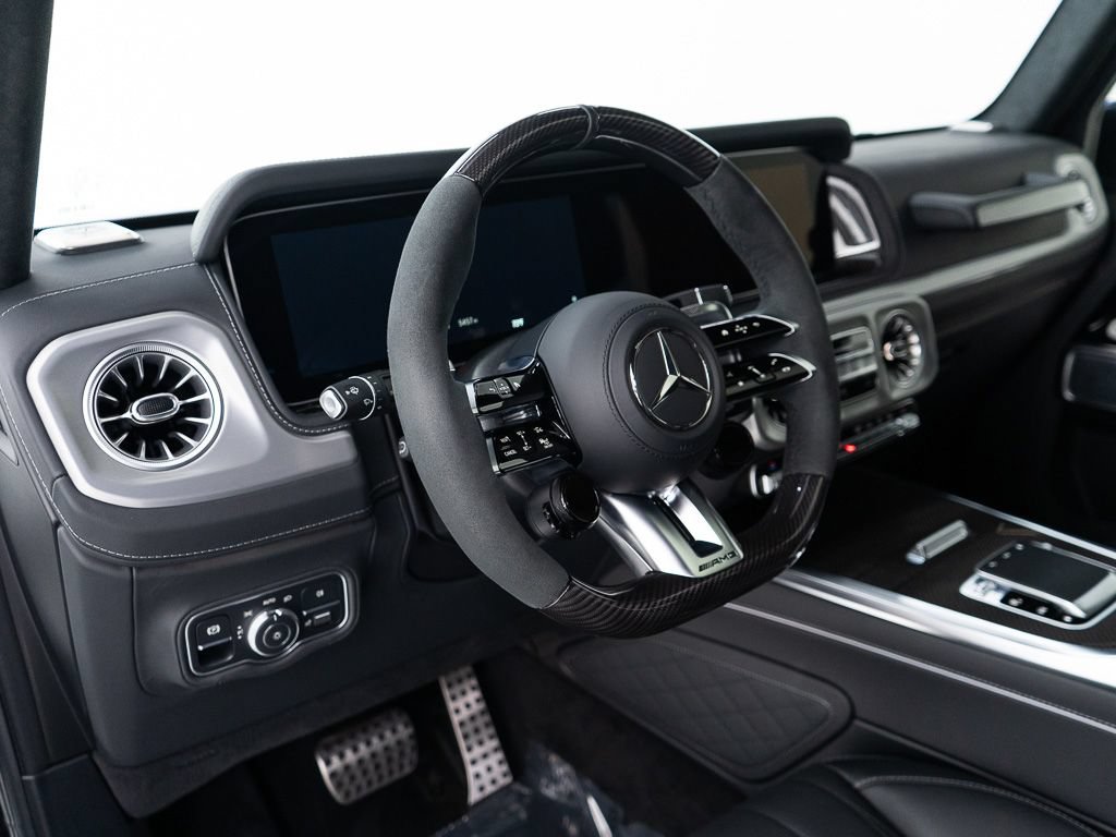 Used 2025 Mercedes-Benz G 63 AMG 4MATIC image 14