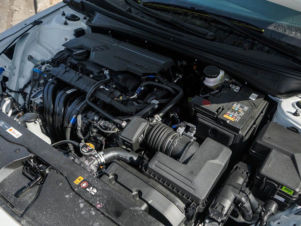 New 2026 Hyundai Elantra Limited FWD image 7