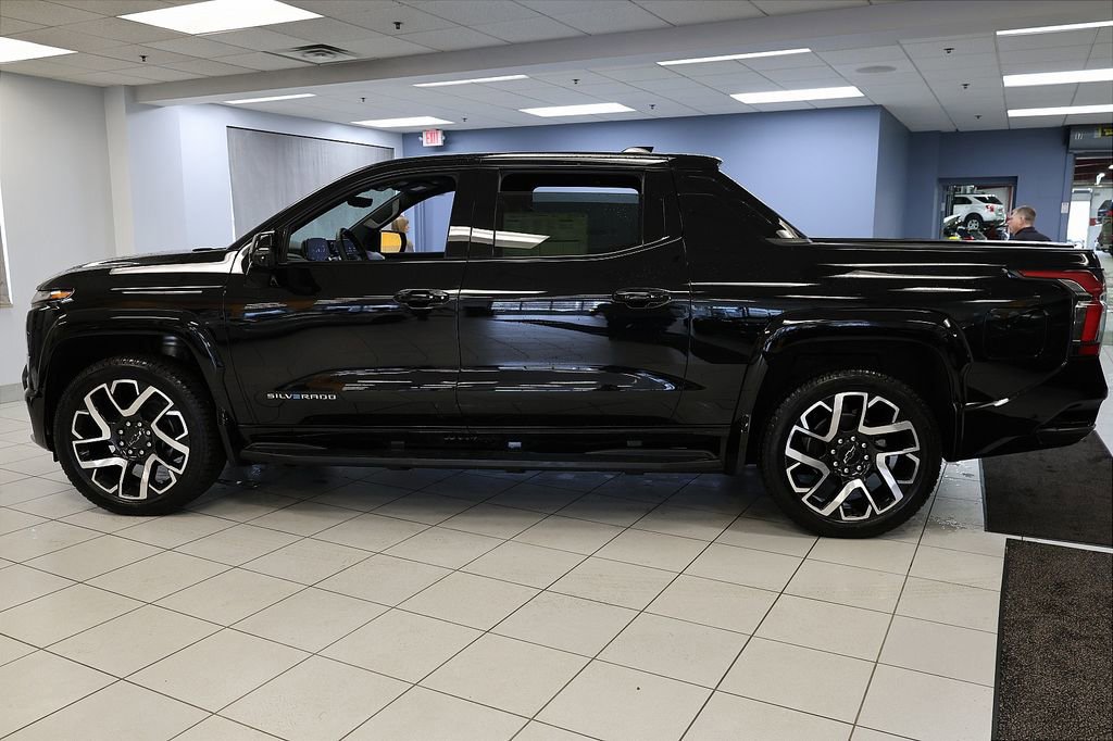New 2024 Chevrolet Silverado EV RST image 2