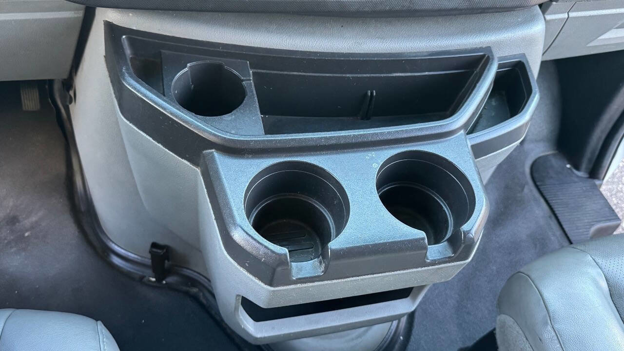 Used 2011 Ford E-250 and Econoline 250 w/ PWR Group image 17