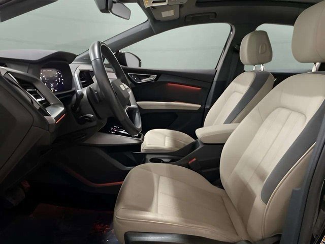 Used 2024 Audi Q4 e-tron Premium Plus w/ Premium Plus image 18