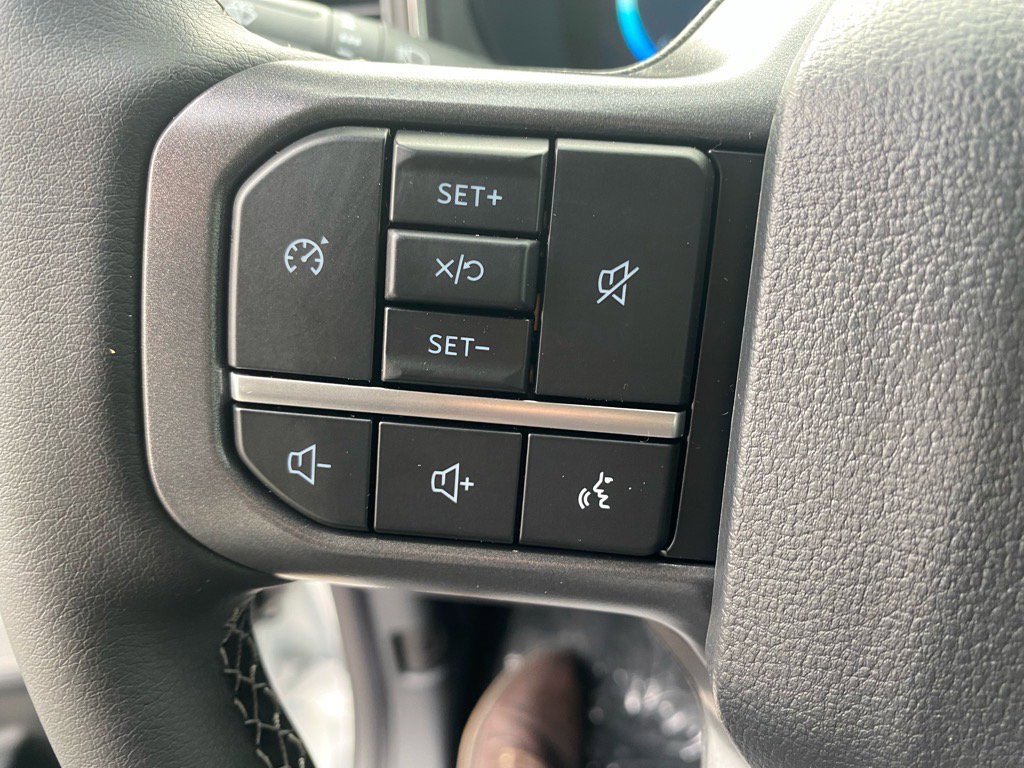 New 2025 Ford F250 Lariat image 30