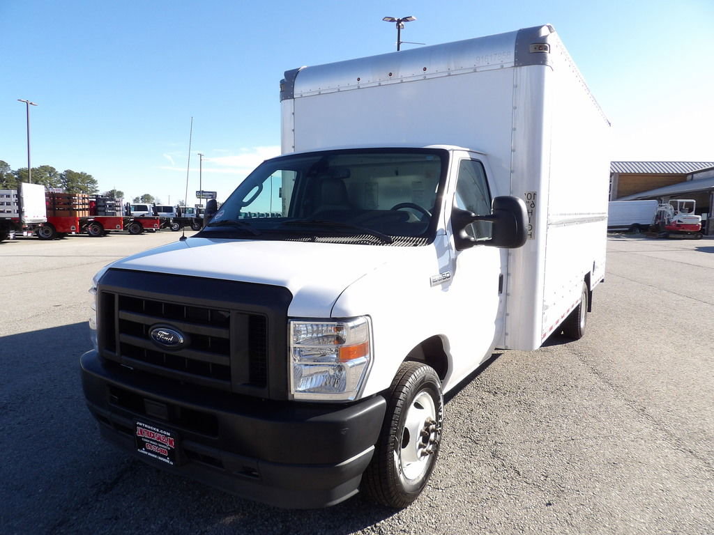 Used 2021 Ford E-350 and Econoline 350 Super Duty RWD image 51