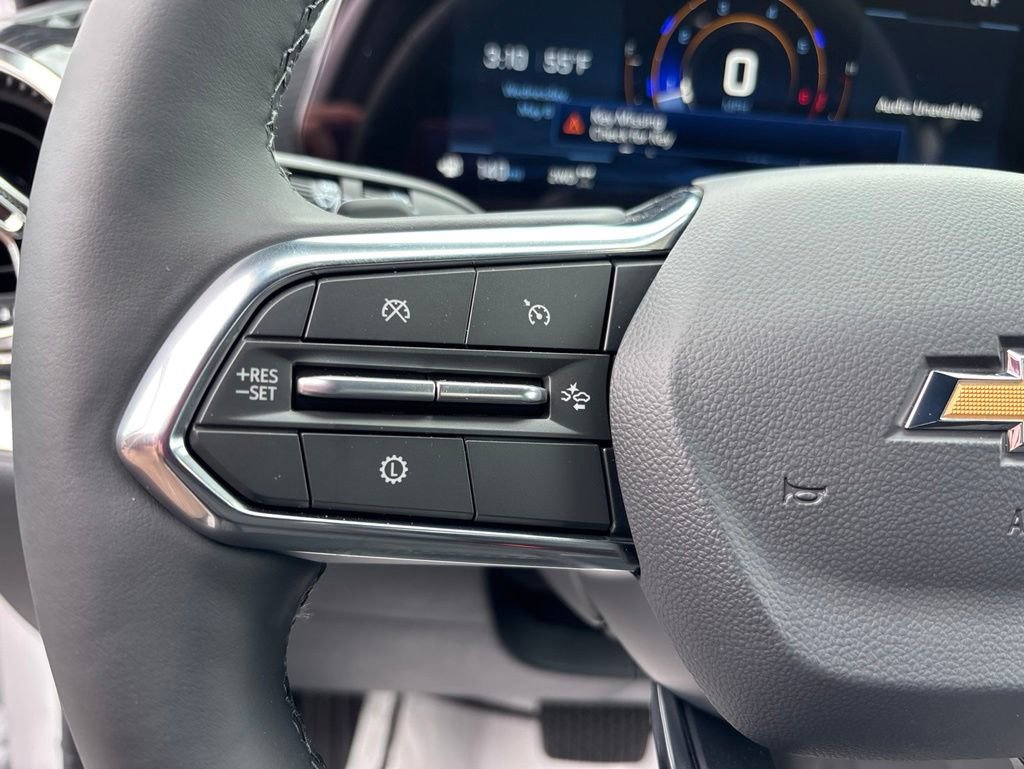 New 2026 Chevrolet Equinox LT w/ Convenience Package II AWD/4WD image 12