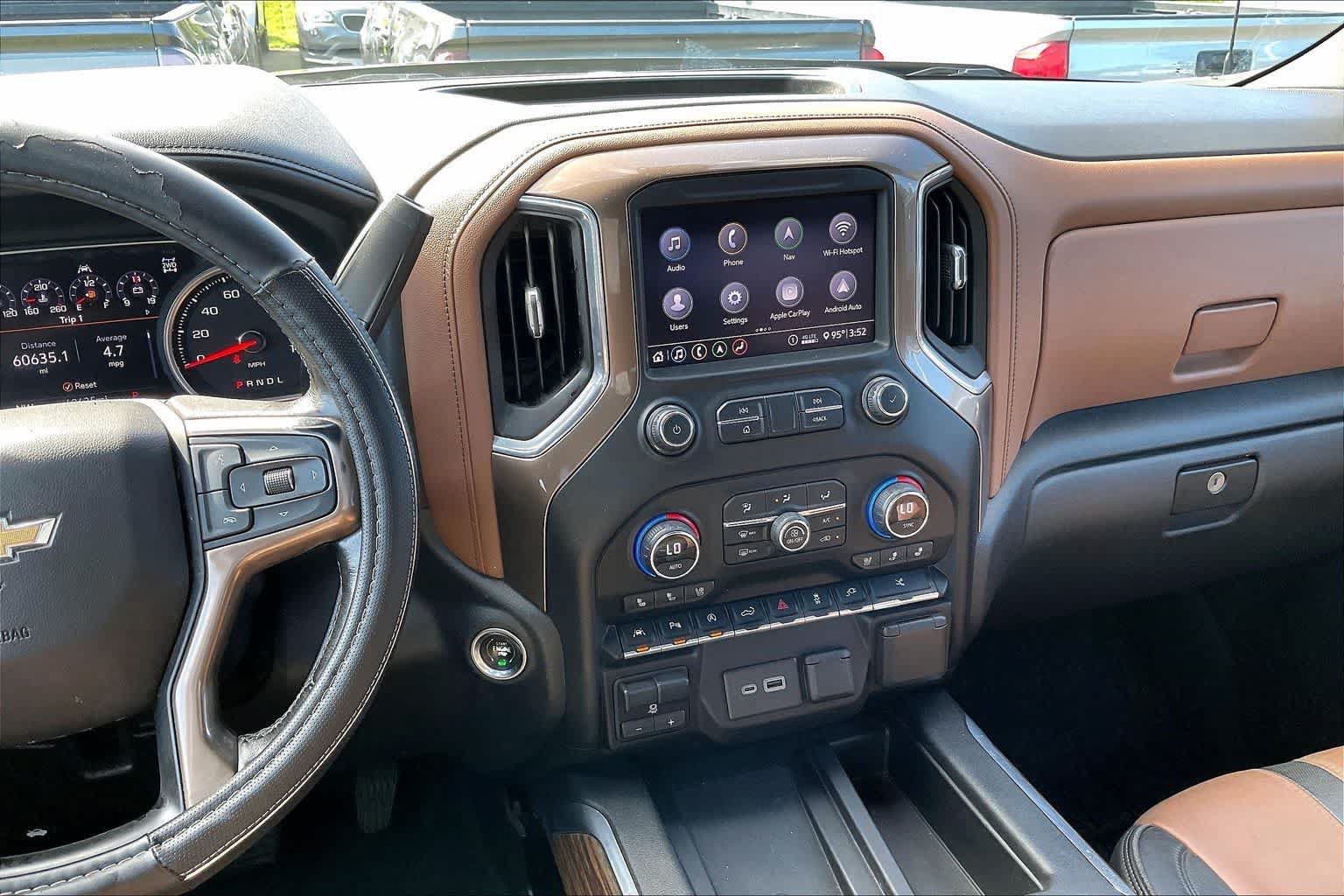 Used 2020 Chevrolet Silverado 1500 High Country w/ Technology Package AWD/4WD image 15