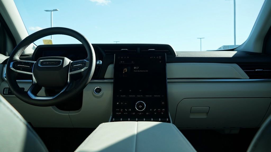 Used 2026 GMC Terrain Denali image 28