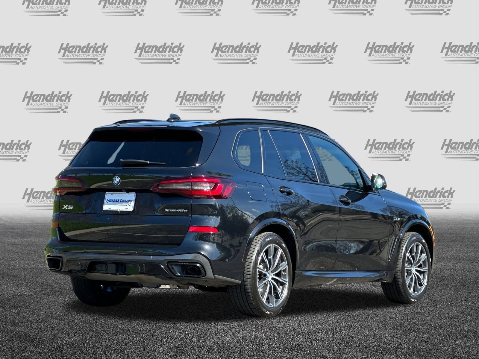 Used 2022 BMW X5 xDrive45e w/ M Sport Package image 5