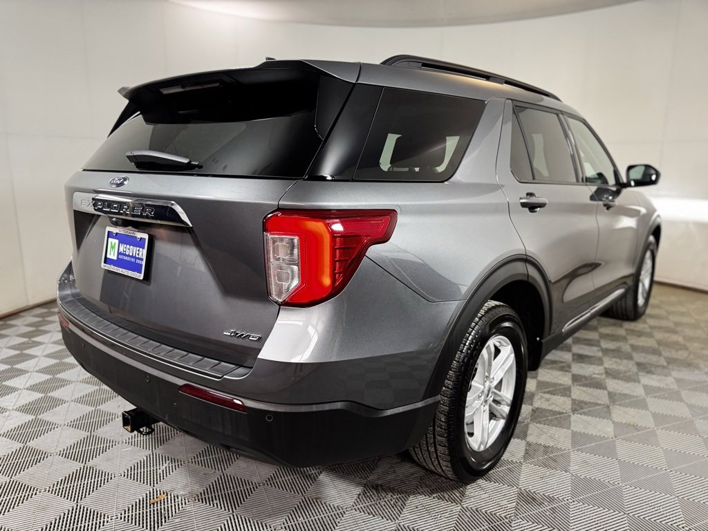 Used 2023 Ford Explorer XLT image 7