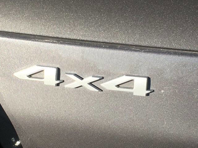 Used 2024 Jeep Grand Cherokee L Laredo w/ Luxury Tech Group I image 9