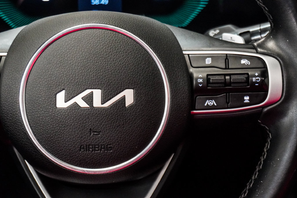 Used 2025 Kia K5 GT FWD image 15