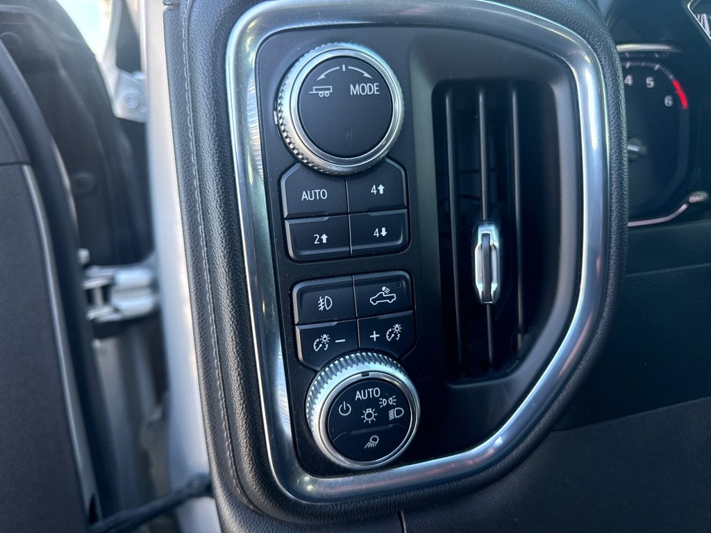Used 2020 GMC Sierra 1500 SLT w/ SLT Premium Package AWD/4WD image 27