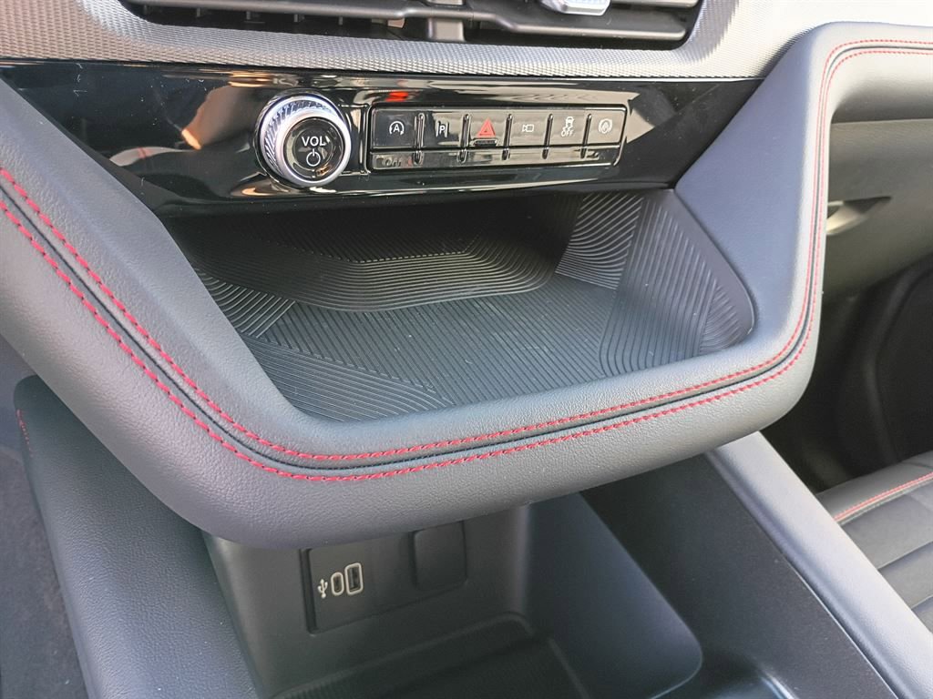 New 2026 Ford Explorer ST-Line w/ ST-Line Street Pack image 14