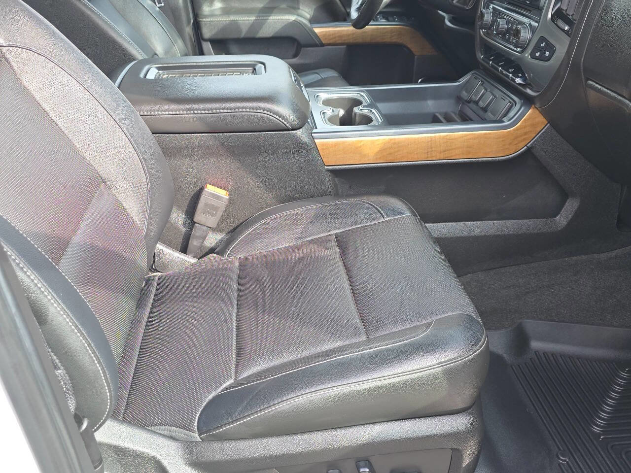 Used 2018 Chevrolet Silverado 1500 LTZ w/ Sport Package image 25