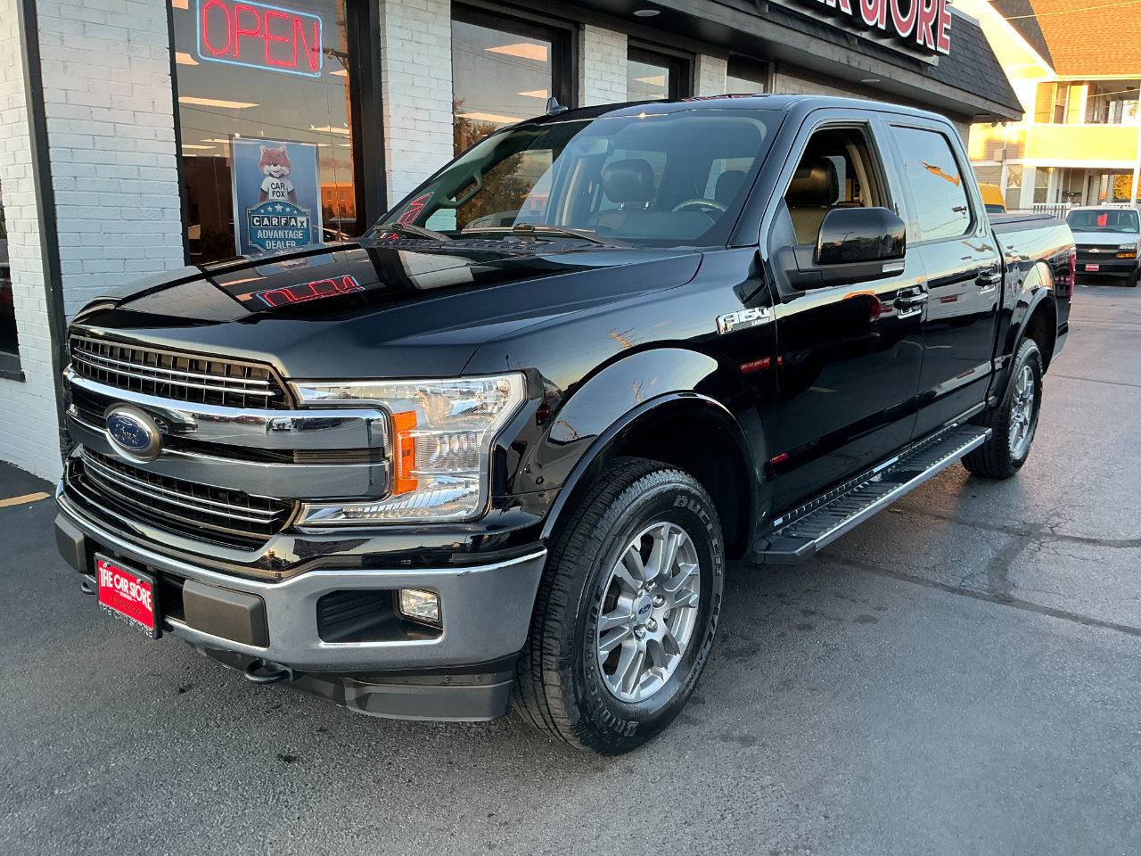 Used 2018 Ford F150 Lariat w/ Max Trailer Tow Package image 2