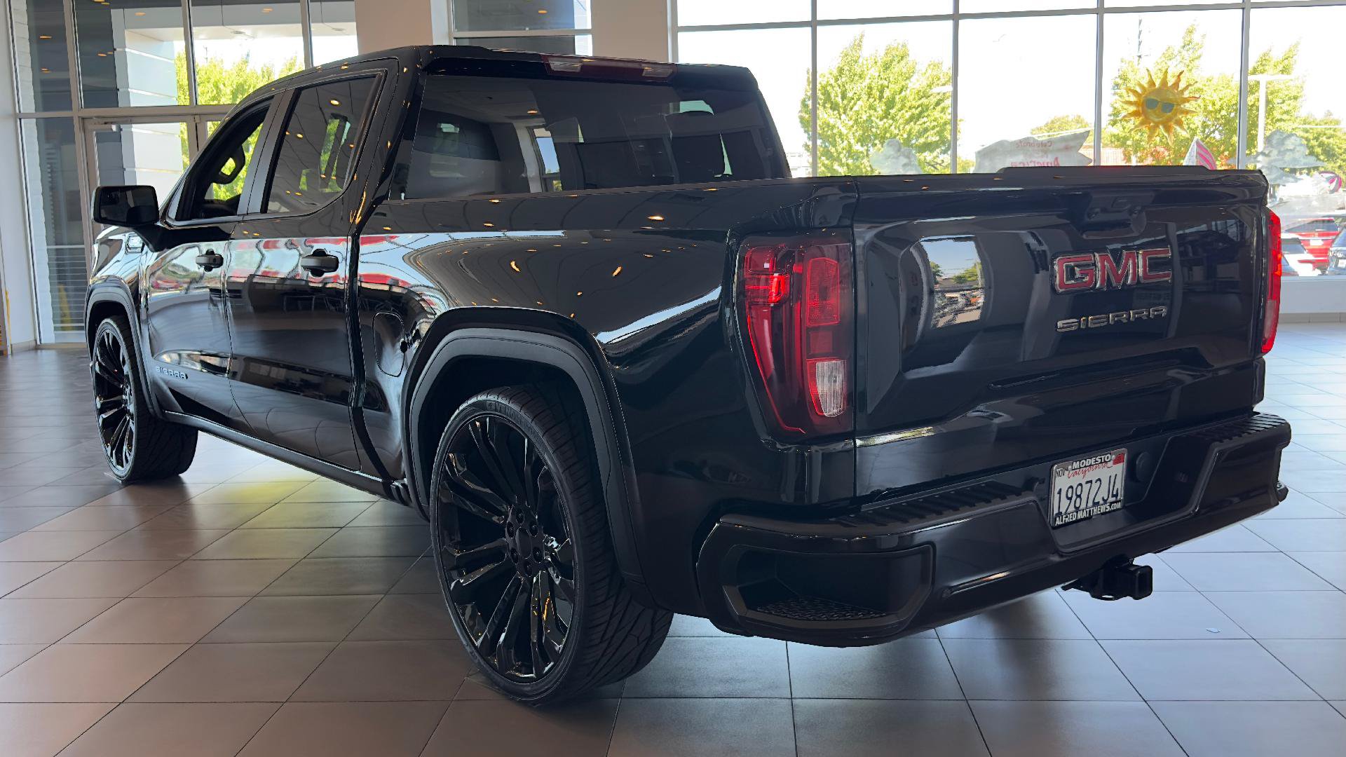 Used 2026 GMC Sierra 1500 Pro w/ Graphite Edition RWD image 6