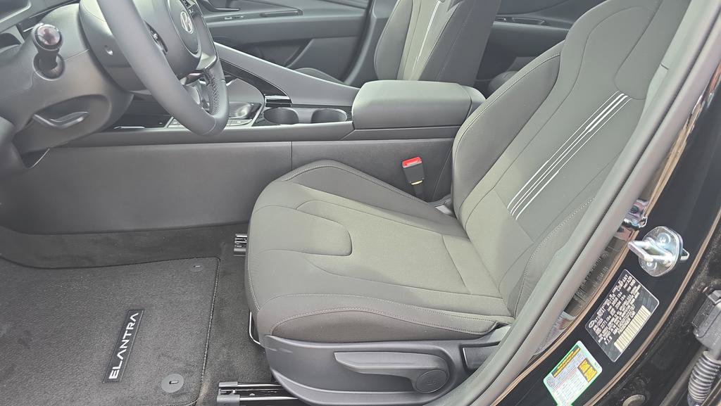 New 2026 Hyundai Elantra SEL Sport Premium FWD image 14