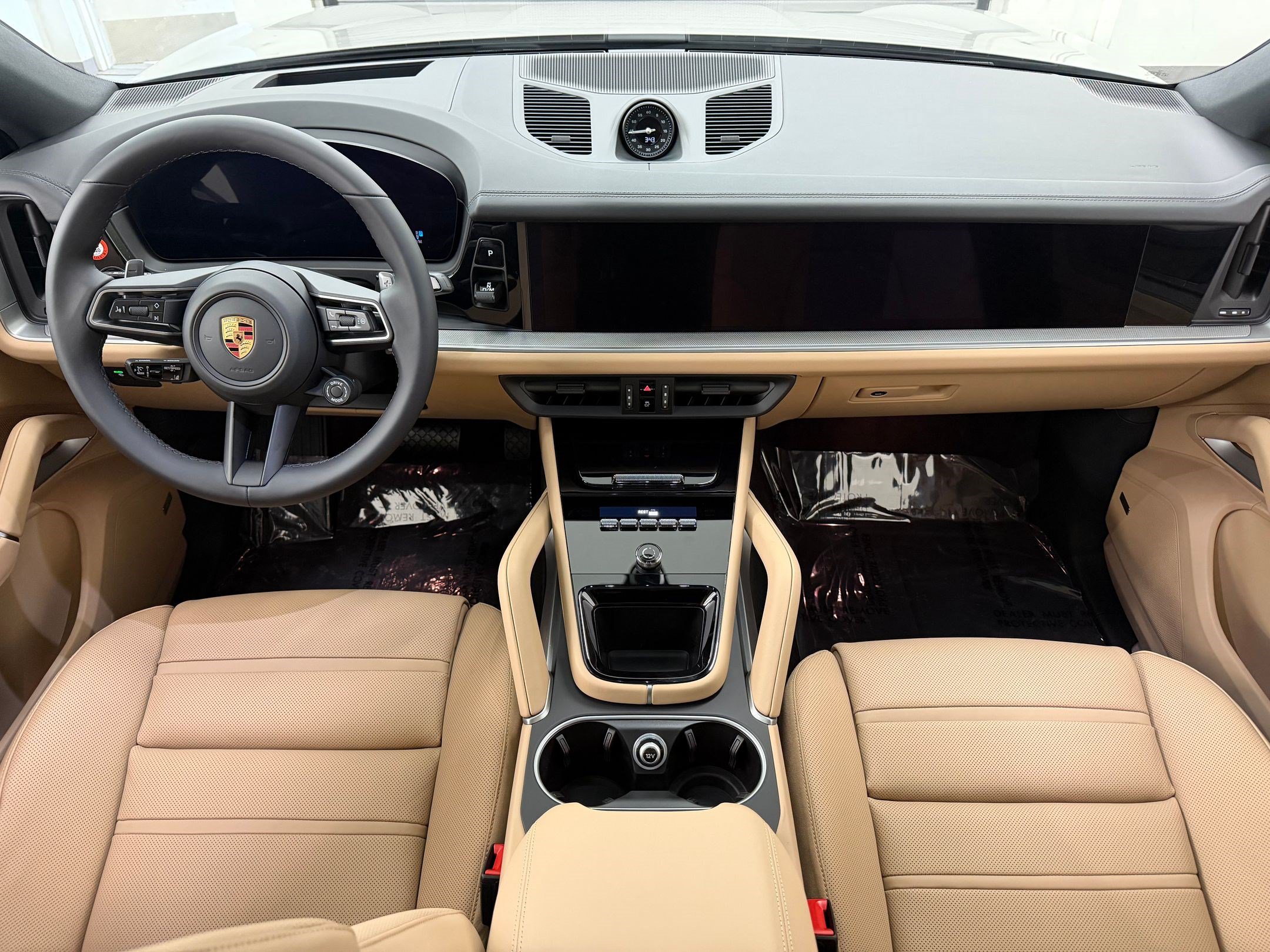 New 2026 Porsche Cayenne Coupe AWD/4WD image 16