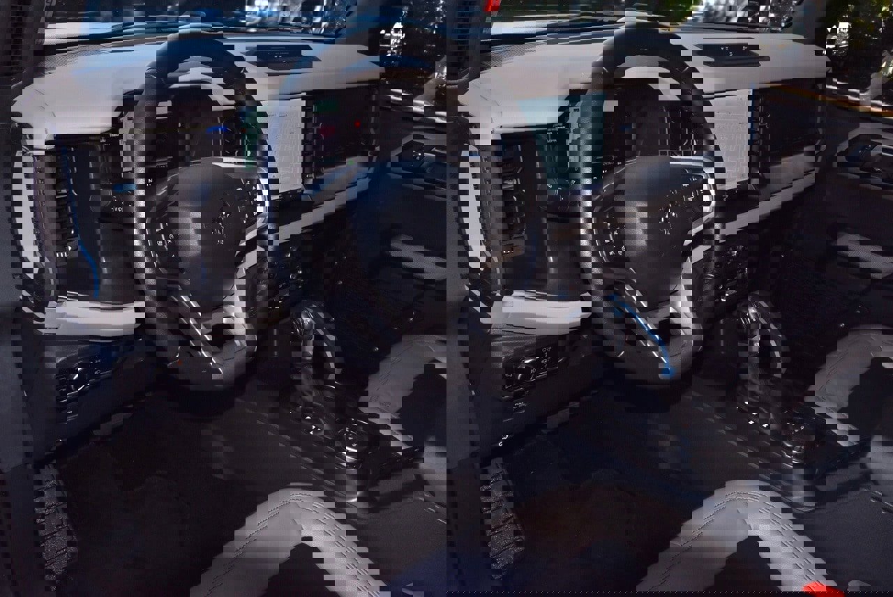 Used 2023 Ford Bronco Wildtrak image 40