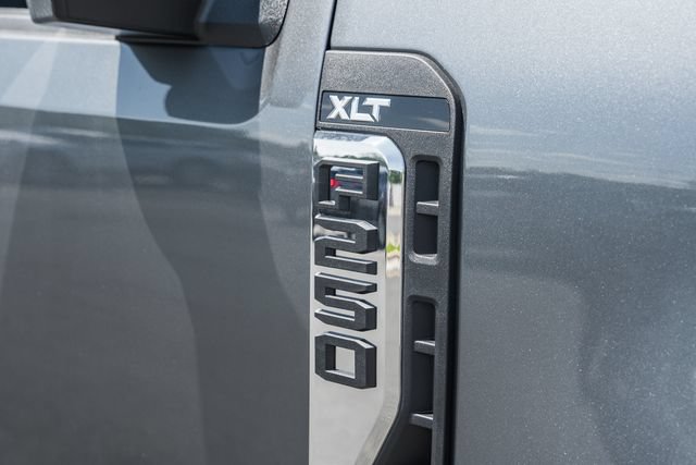New 2026 Ford F250 XLT w/ FX4 Off-Road Package AWD/4WD image 19