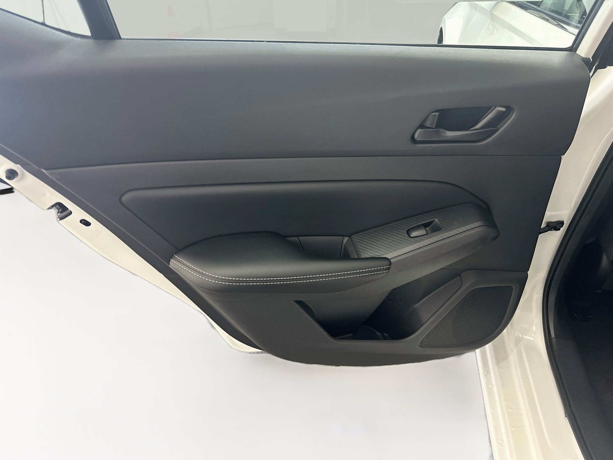 Used 2025 Nissan Altima 2.5 SV FWD image 26